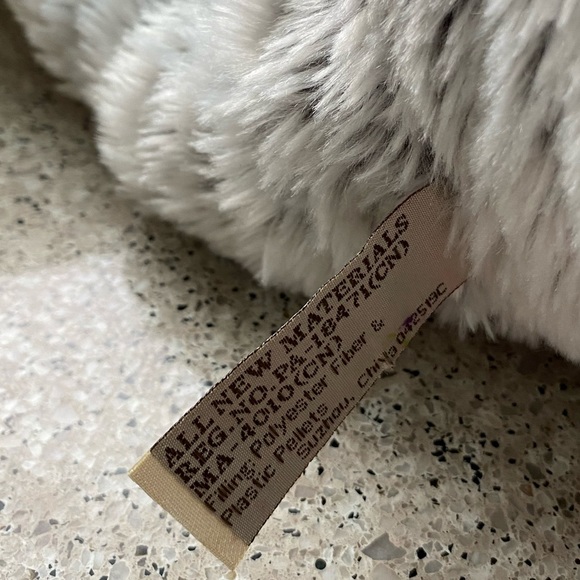 GENTLE TREASURES “Dressed” Plush Teddy Bear—LIKE NEW - Picture 8 of 9